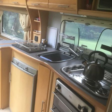 Self Contained Holiday Home Caravan Corsham Bagian luar foto