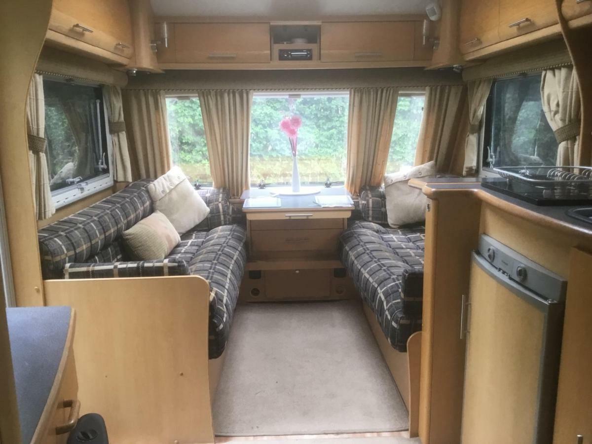Self Contained Holiday Home Caravan Corsham Bagian luar foto