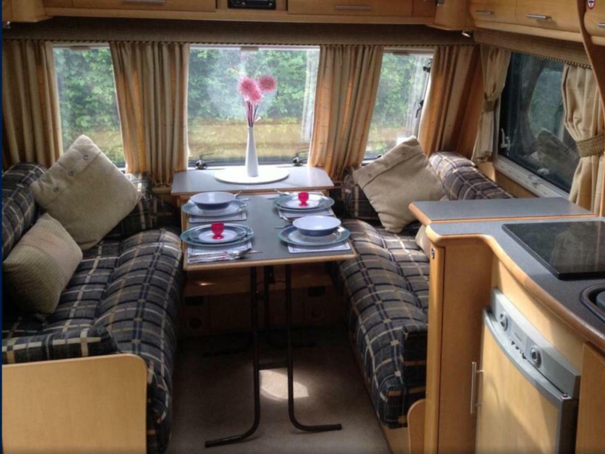 Self Contained Holiday Home Caravan Corsham Bagian luar foto